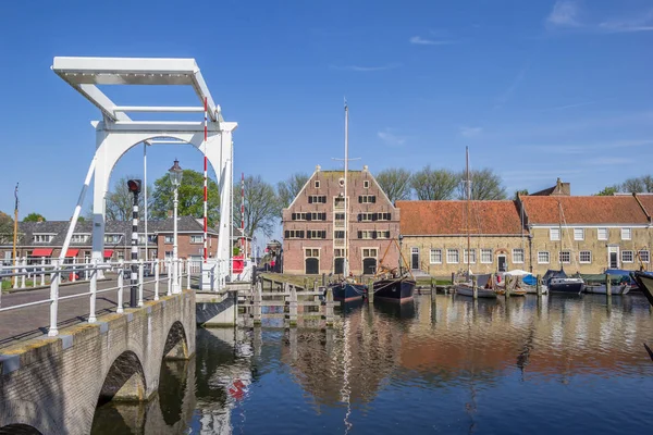 Gammal Byggnad Peperhuis Och Bridge Enkhuizen Nederländerna — Stockfoto