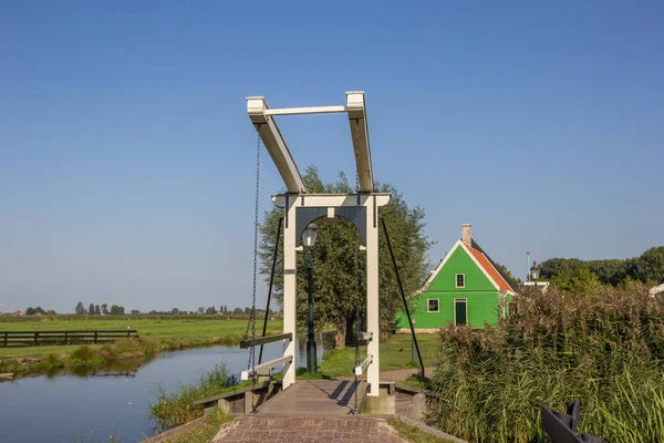 Pequeño Puente Blanco Pequeña Casa Madera Zaanse Schans Holanda — Foto de Stock
