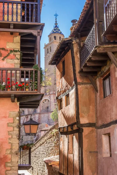 Maisons Colorées Cathédrale Albarracin Espagne — Photo