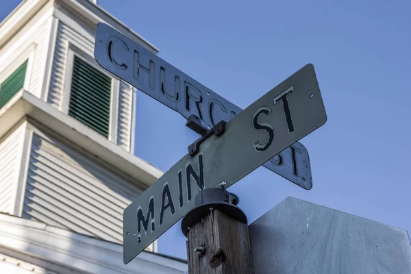 サター クリーク カリフォルニア州の主要な通りの標識 ロイヤリティフリーのストック写真