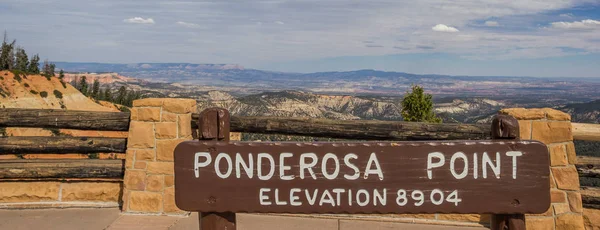 Znak Momencie Ponderosa Parku Narodowego Bryce Canyon Stany Zjednoczone Ameryki — Zdjęcie stockowe