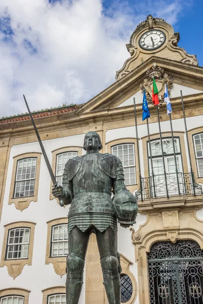 Estatua Frente Ayuntamiento Chaves Portugal — Foto de Stock