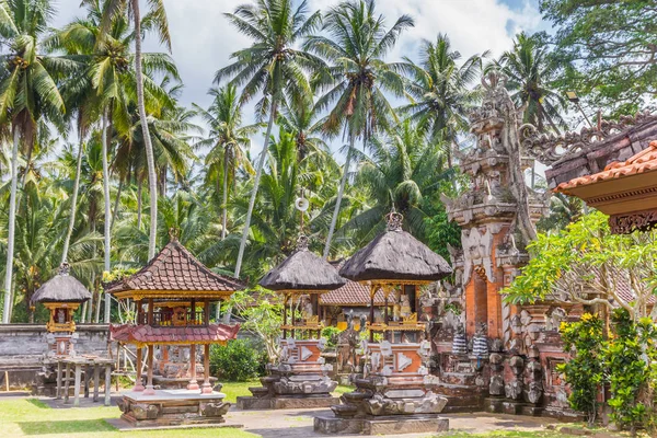 インドネシア バリ島ウブド近くの古い仏教寺院 — ストック写真