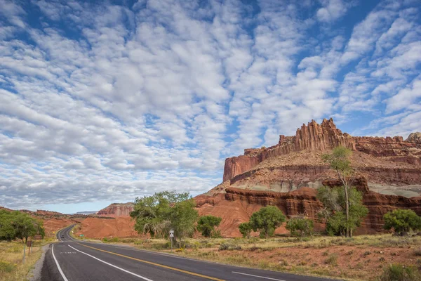 Malownicze Jazdy Stanach Zjednoczonych Stanie Utah Parku Narodowego Capitol Reef — Zdjęcie stockowe