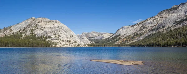 Panorama Del Lago Tenaya Nel Parco Nazionale Dello Yosemite America — Foto Stock