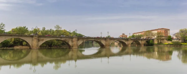 Panorama Del Histórico Puente Piedra Logrono España — Foto de Stock