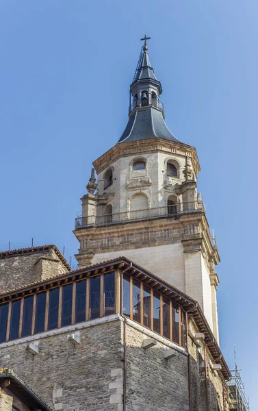 Башня Кафедрального Собора Санта Мария Витория Гастейзе Испания — стоковое фото