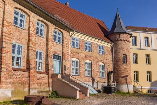 Storico castello nel centro di Butzow — Foto Stock