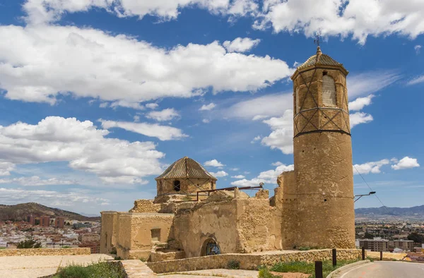Zabytkowy kościół San Juan na szczycie wzgórza w Lorca — Zdjęcie stockowe