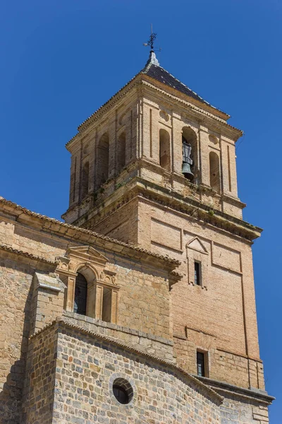 Torre de sino da igreja de Santa Maria em Alcaudete — Fotografia de Stock