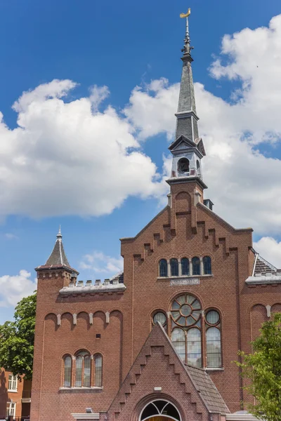 Hoogeveen merkezinde Protestan kilisesi — Stok fotoğraf