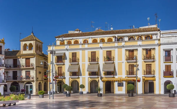Ecija'daki Plaza de Espana meydanındaki tarihi binalar — Stok fotoğraf