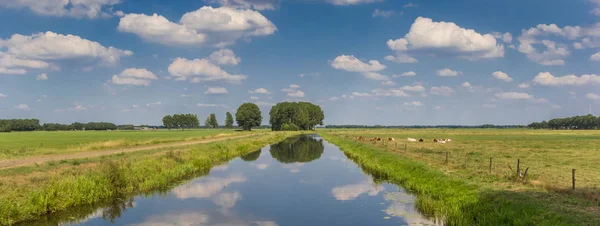 Panorama of the Dwingelerstroom river in Drenthe — Stock Photo, Image