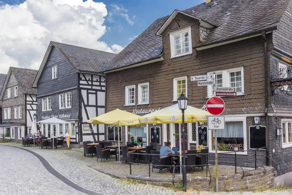 Restaurant in einem traditionellen deutschen Haus in freudenberg — Stockfoto