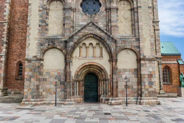 Toegang tot de Domkirke-kerk in Ribe — Stockfoto