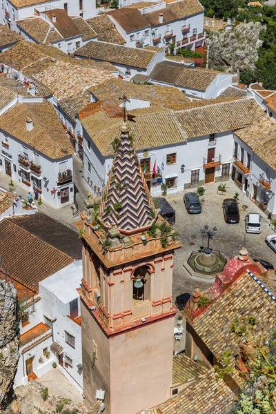 Tower of the Santa Maria de la Mesa church in Zahara — Stock Photo, Image