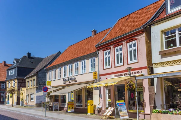 Calle comercial en el centro histórico de Boizenburg — Foto de Stock