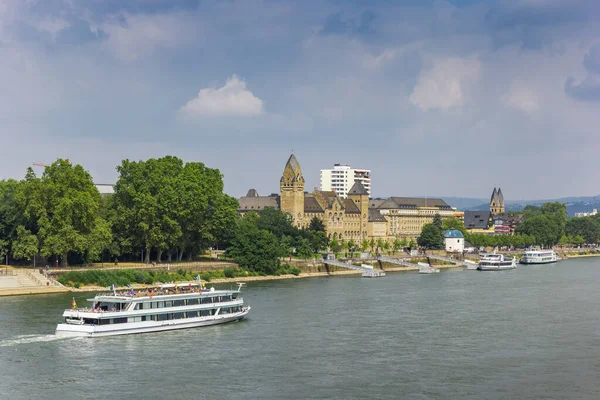 Rhine river cruise Pictures, Rhine river cruise Stock Photos &amp; Images |  Depositphotos®