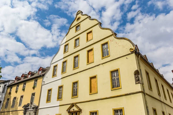 Historisk Burresheimer Hof-bygning i sentrum av Koblenz – stockfoto