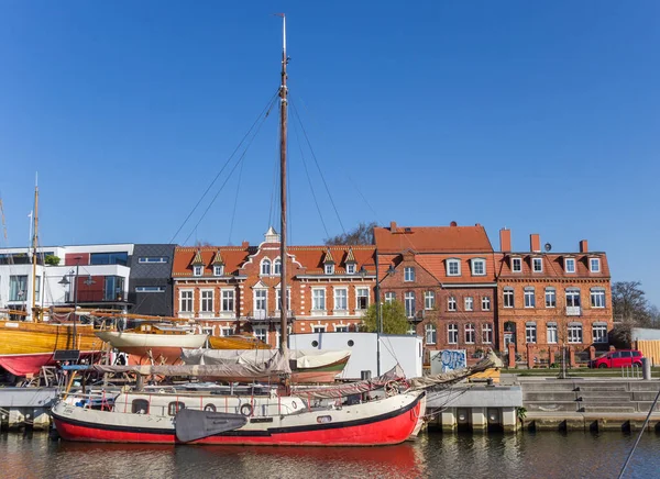 Stary drewniany żaglowiec w porcie Greifswald — Zdjęcie stockowe