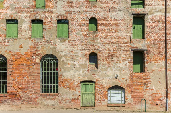 Puerta y ventanas de la histórica abadía de Dargun —  Fotos de Stock