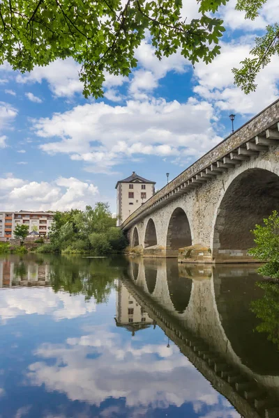 Zabytkowy Most Nad Rzeką Lahn Limburgu Niemcy — Zdjęcie stockowe