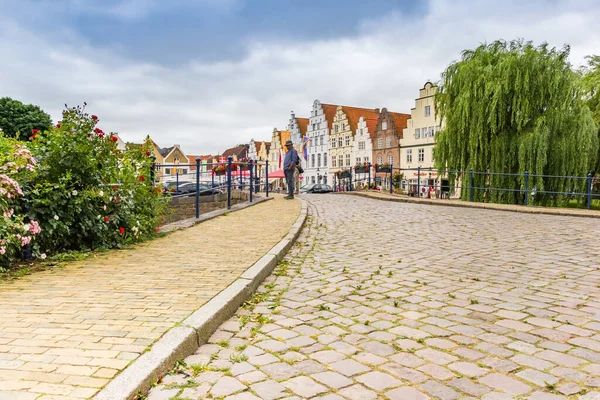 Kamienie Brukowe Moście Prowadzącym Rynek Friedrichstadt Niemcy — Zdjęcie stockowe