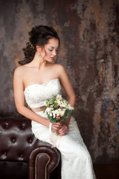 Gorgeous beauty young bride portrait. — Stock Photo, Image