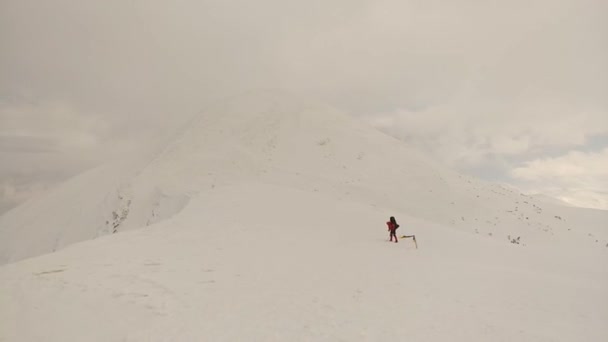 Starker Wind Den Winterbergen — Stockvideo