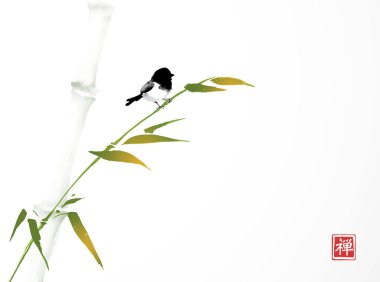 Beyaz arka plan üzerinde yeşil suluboya bambu dal üzerinde oturan küçük siyah kuş, geleneksel Japon mürekkep sanat