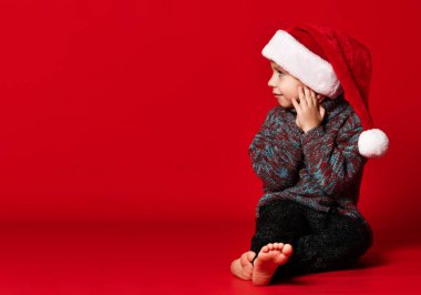 Noel zamanı - çocuk Noel Baba şapkası