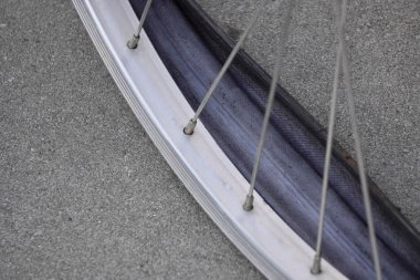 bisiklet jant, bisiklet tekerleği kollu, yol kırma, yol yardımı