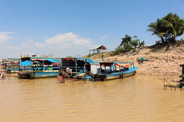 Köy Tonle Sap Gölü Kamboçya Siem Reap yüzen