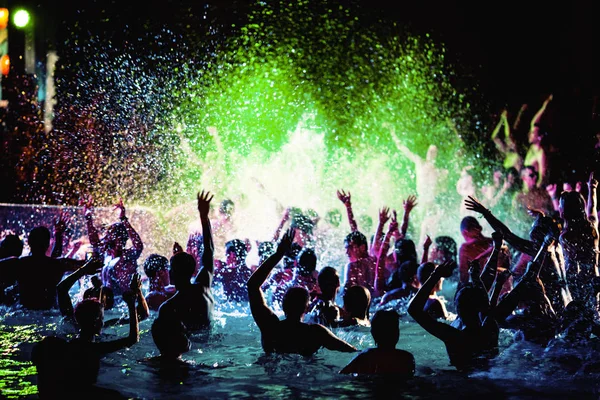 Imágenes de Fiesta piscina noche libres de derechos | DepositPhotos