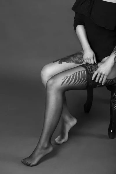 Photo Des Jambes Sexy Avec Tatoo — Photo