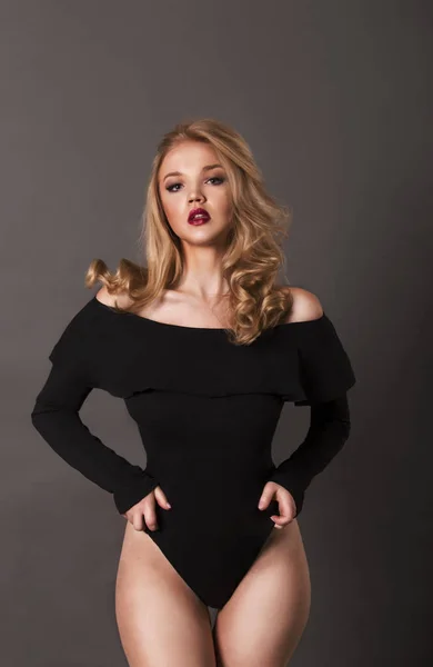 seksi çıplak genç kız 