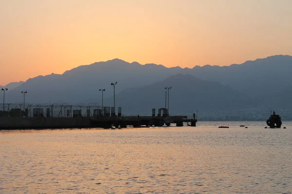 Kızıl Deniz üzerinde gün doğumu