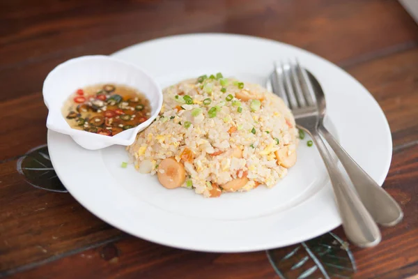 Arroz Frito Com Legumes Salsicha — Fotografia de Stock