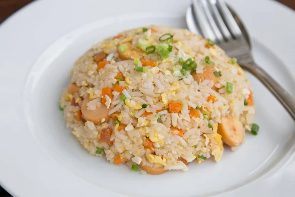 Arroz Frito Com Legumes Salsicha — Fotografia de Stock