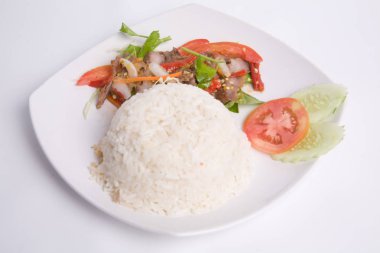 Izgara domuz salatası ve yasemin pirinç.