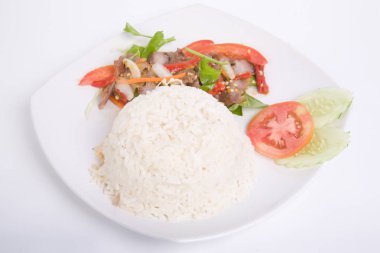 Izgara domuz salatası ve yasemin pirinç.