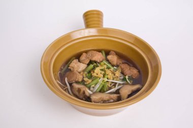 Sabah zaferi ve fasulye filizli domuz çorbası..