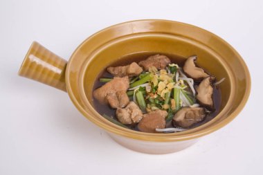 Sabah zaferi ve fasulye filizli domuz çorbası..