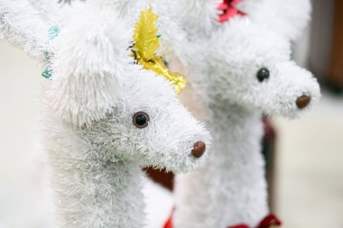 Noel dekorasyon beyaz geyik.