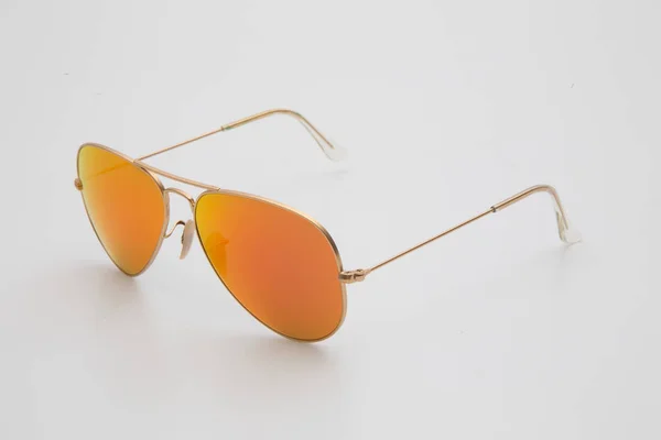 Lunettes Soleil Aviator Isolées Sur Fond Blanc — Photo