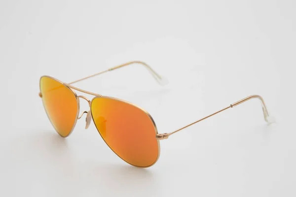 Havacı Güneş Gözlükleri Beyaz Arkaplanda Izole Edildi — Stok fotoğraf