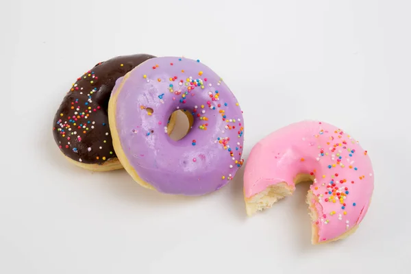 Çörek Tatlı Krema Şeker Yiyecek Tatlı Renkli Aperatif Sırlı Sprinkles — Stok fotoğraf