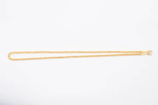 Złoty Łańcuszek Naszyjnik Izolowany Białym Tle — Zdjęcie stockowe