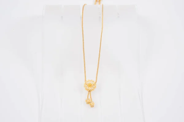 Collar Cadena Oro Aislado Sobre Fondo Blanco — Foto de Stock