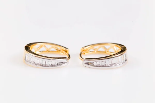 Ohrringe Goldene Ohrringe Mit Diamanten Auf Weißem Hintergrund — Stockfoto